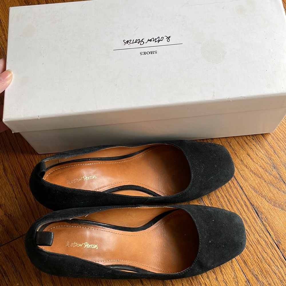 & Other Stories Black Dark Suede Shoes with Heels